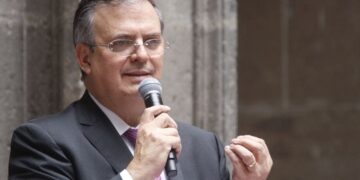 Marcelo Ebrard buscará candidatura presidencial en 2024