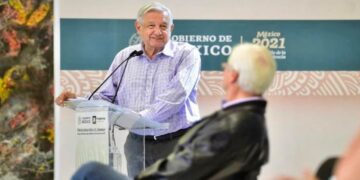 México de los pocos paises que estan saliendo de la pandemia sin deuda: AMLO