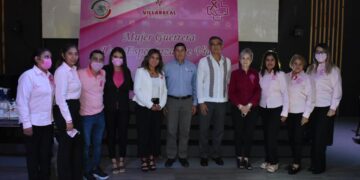 Lucía y Lalo Gattás apoyan acciones de Esperanza de Vida.