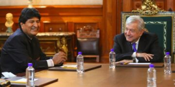 Evo Morales visita México y se reúne con López Obrador