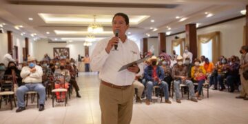 Programas de Bienestar son derecho constitucional, afirma en Madero Rodolfo González Valderrama