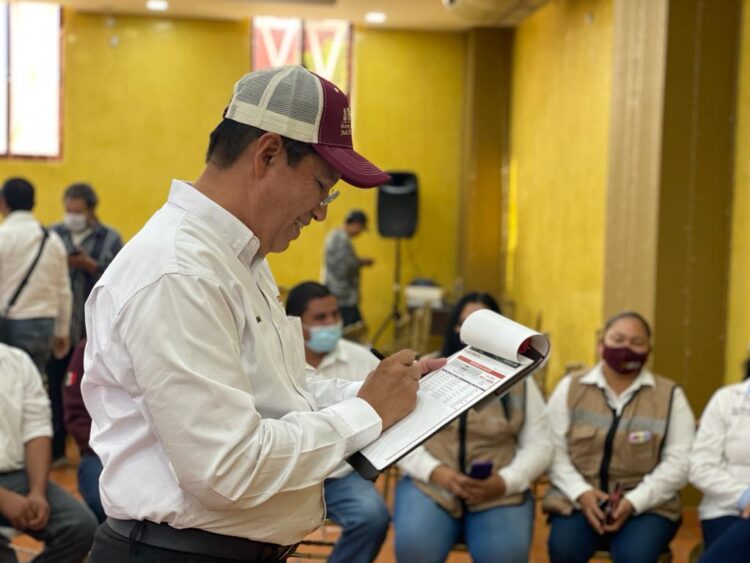 Realiza Rodolfo González Valderrama jornada informativa sobre Programas de Bienestar