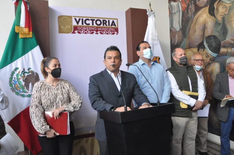 Busca Gattás imponer récord en obras públicas