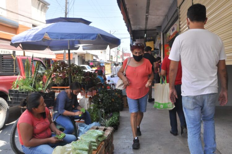 Se suman ambulantes de Victoria con descuentos por el Buen Fin