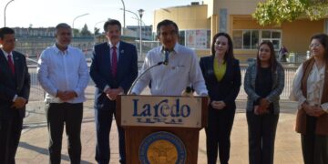 “Estamos haciendo historia”, dice Américo en reapertura de puentes