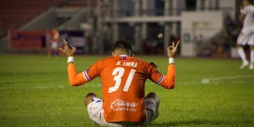 Victoria de  “Corre” Premier en casa