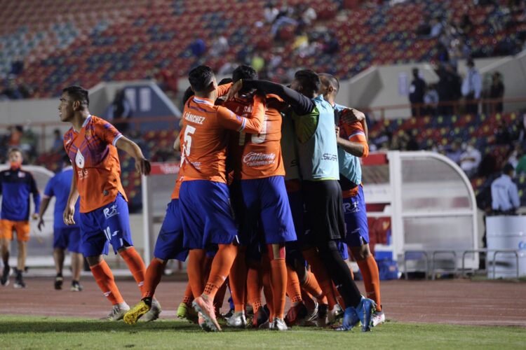 Importante triunfo del “Corre”; avanza a repechaje