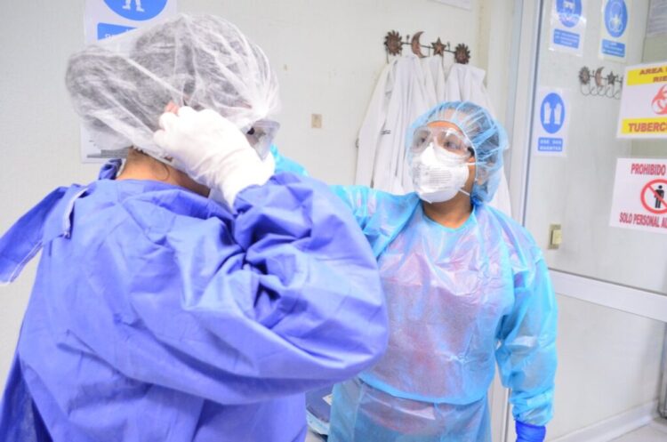 Intubados y graves, varios pacientes de Covid-19 vacunados con CanSino