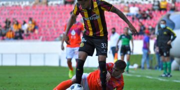 Se despide Correcaminos del torneo ante Leones Negros