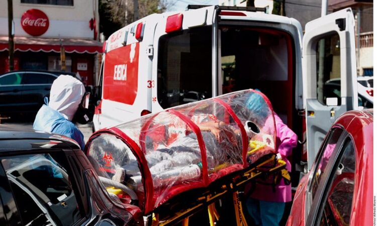 Amenaza cuarta ola de Covid a México