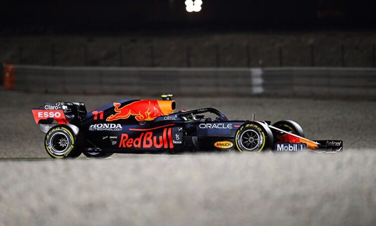 Checo Pérez casi consigue el podio en Qatar