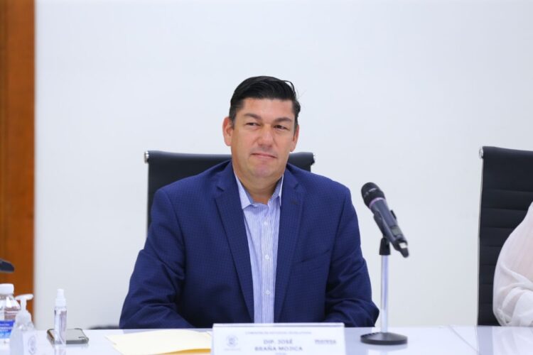 Impulsa Pepe Braña que avance la transparencia en los municipios