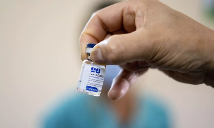 Prosigue Rusia tendencia descendente en contagios