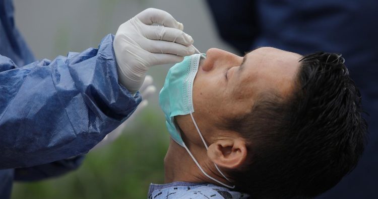 Práctica Tamaulipas entre cinco mil y diez mil pruebas de covid al día