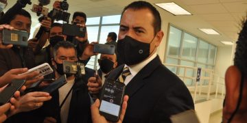 PAN se aferra “por ley” a la mesa directiva en Congreso