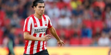Erick Gutiérrez participa en Victoria del PSV