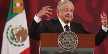 ‘Destapa’ AMLO a candidatos presidenciales opositores