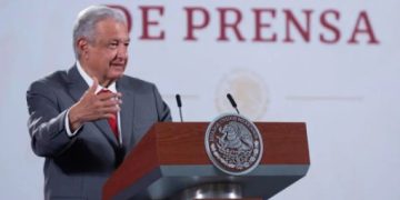 AMLO abierto a contrapropuesta de reforma eléctrica