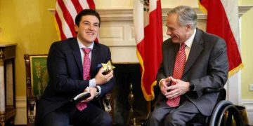 Se reunirá Samuel García con Greg Abbott para solucionar problema de transporte de carga