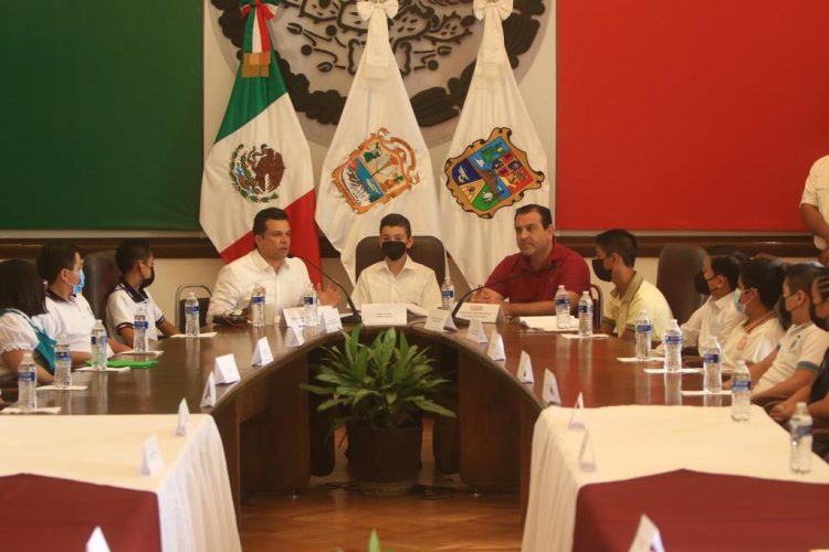 Alumnos de primarias celebran Cabildo Infantil