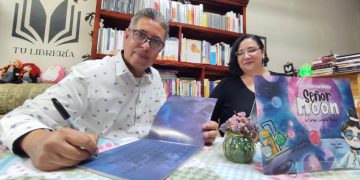 El escritor Enrique Jonguitud presentó al Señor Moon en Tu Librería