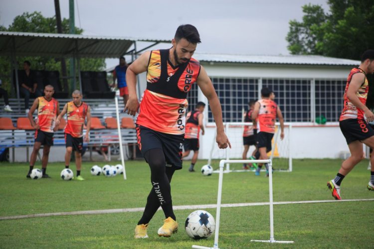 Termina Correcaminos segunda semana de pretemporada