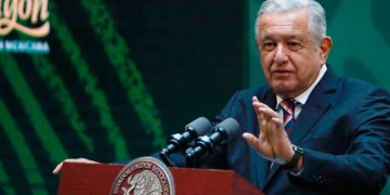 Celebra AMLO relajamiento de medidas restrictivas de Estados Unidos hacia Cuba