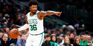 Celtics aplastan a los Bucks y pasan a la final