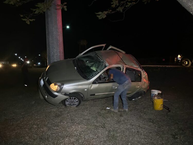 Se voltea en libramiento Naciones Unidas