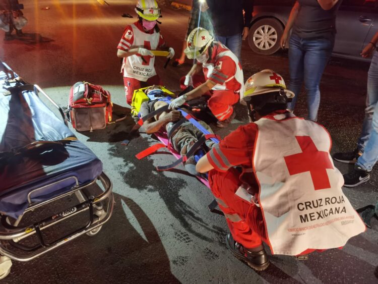 Arroyan a ciclista de gravedad en Carrera Torres