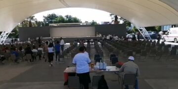 Arranca jornada de vacunación de 12 a 17 años y refuerzo a mayores de 18