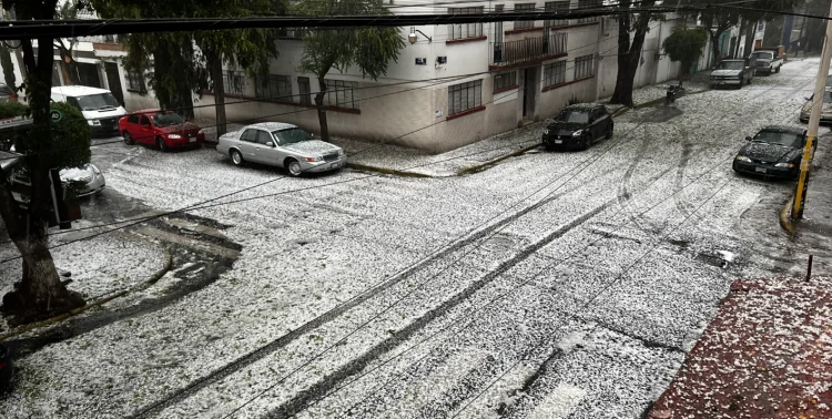 Fuerte granizada azotó CDMX