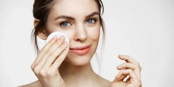 Loción facial para cuidados de la piel