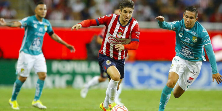 Chivas no logró vencer al León y sigue sin ganar en liga