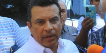 Alista Lalo Gattás plan vacacional seguro