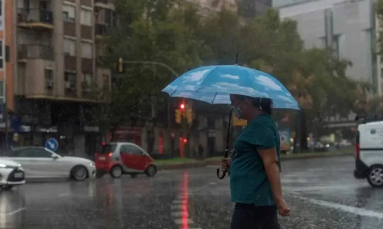 Tormenta tropical Bonnie azota el sur de México con intensas lluvias