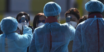 China amplía confinamientos por rebrote de covid