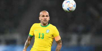 Dani Alves muy cerca de ser nuevo jugador del Club Pumas