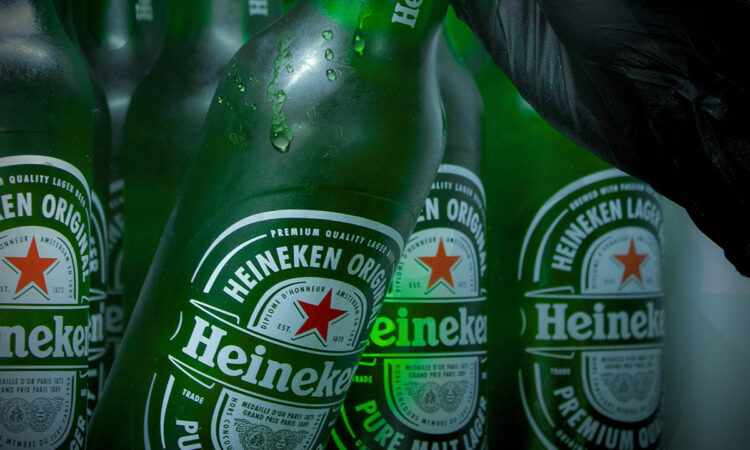 Heineken donará el 20% de agua a consumo doméstico en Nuevo León