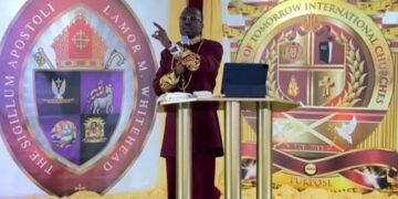 Roban un millón de dólares a sacerdote de NY cuando oficiaba una misa