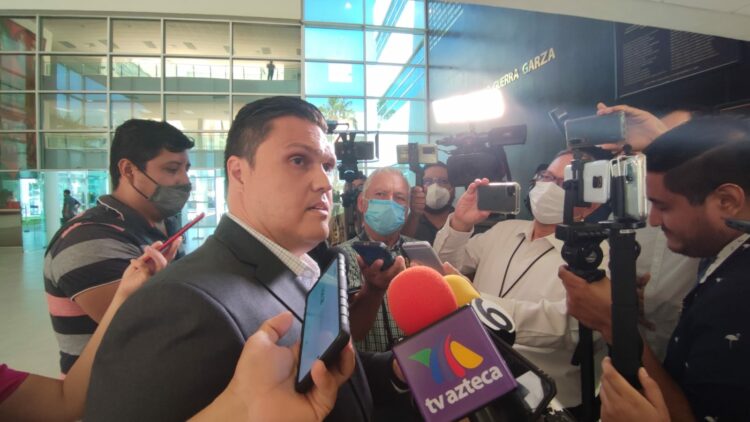 Quiere Morena a diputados del PAN en su bancada