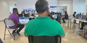 Piden abrir más módulos para nacionalización de vehículos “americanos” en Tamaulipas