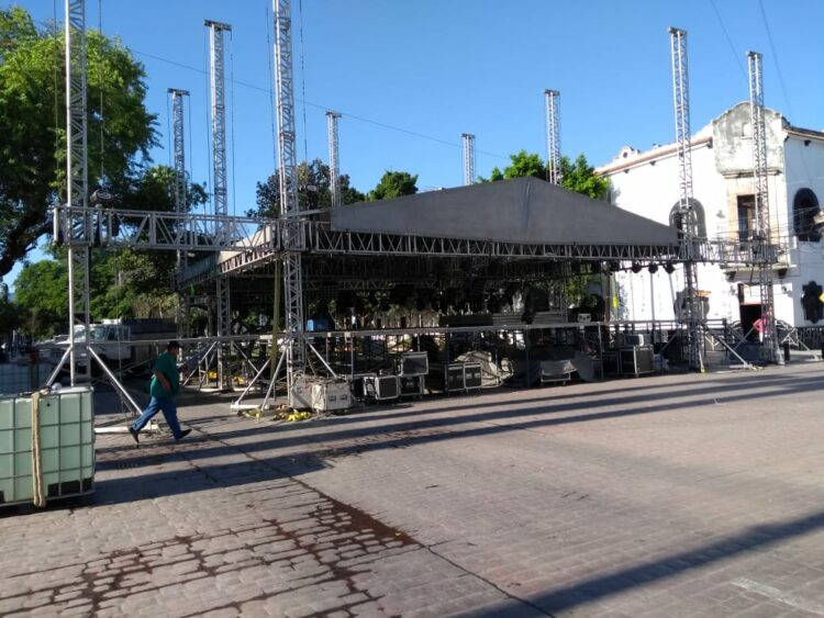 Cierran vialidades del centro de Ciudad Victoria por preparativos del grito