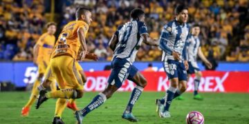 Pachuca líquida a los Tigres en los cuartos de final