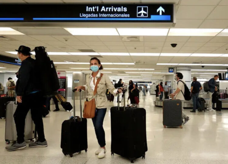 Viajarán 4 millones de Texanos por feriado de Acción de Gracias