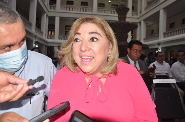 Podrían aumentar algunos impuestos, dice la secretaria de Finanzas