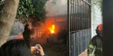 Corto circuito provoca incendio en la Mainero