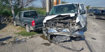 Choque múltiple en Libramiento Naciones Unidas