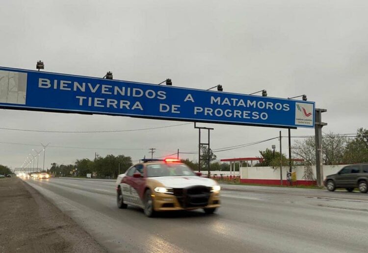 Llenan paisanos carreteras de Tamaulipas, prevén más accidentes