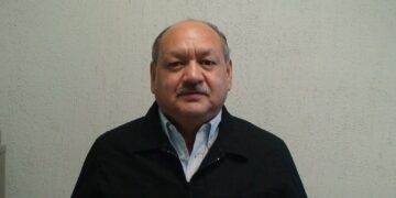 Sufre AMLO doble revés